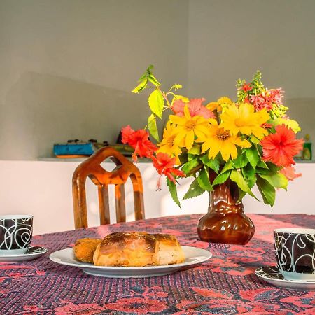 Surfing Guest House Matara Exterior foto