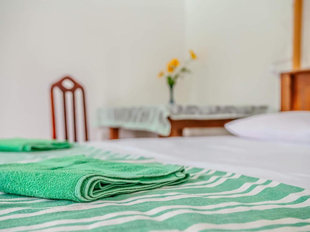 Surfing Guest House Matara Exterior foto